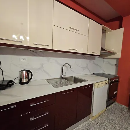 Juli'S Apartament Tirana Exterior photo